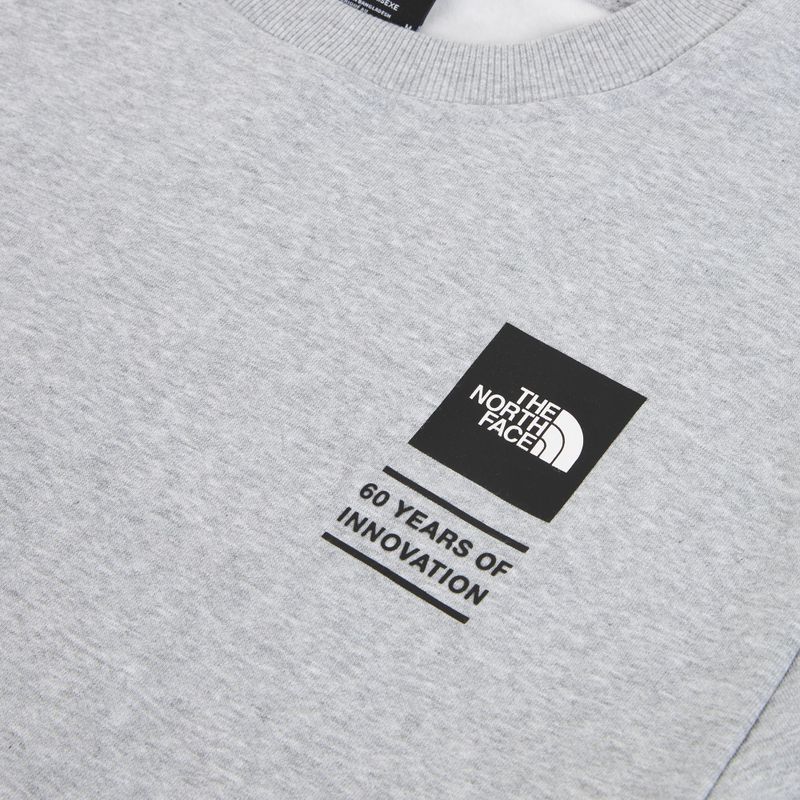 Суитшърт The North Face Celebration Relaxed Crew Graphic tnf light grey heather 3