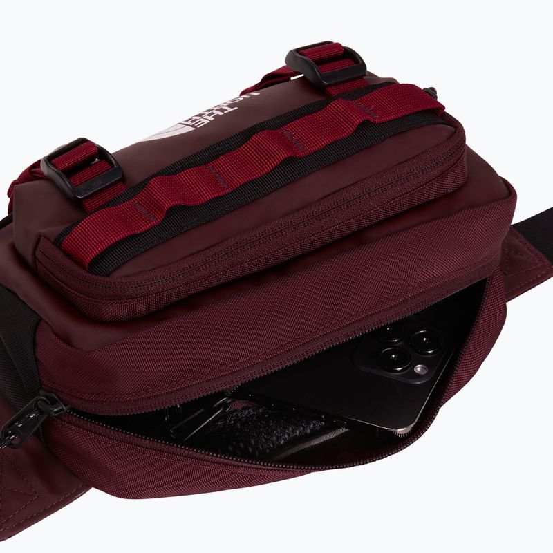 Чантичка за кръстна The North Face Base Camp Lumbar deep burgundy/t 4