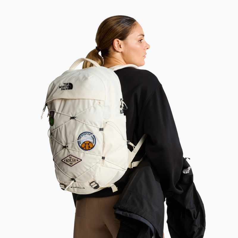 Градска раница The North Face Borealis Patch 21 l white dune/patch 6