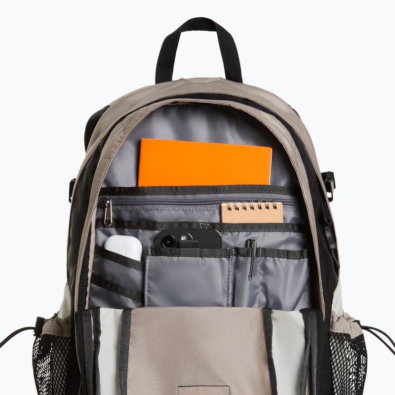 Градска раница The North Face Hot Shot Se 30 l stone slab/cumulus clou 6