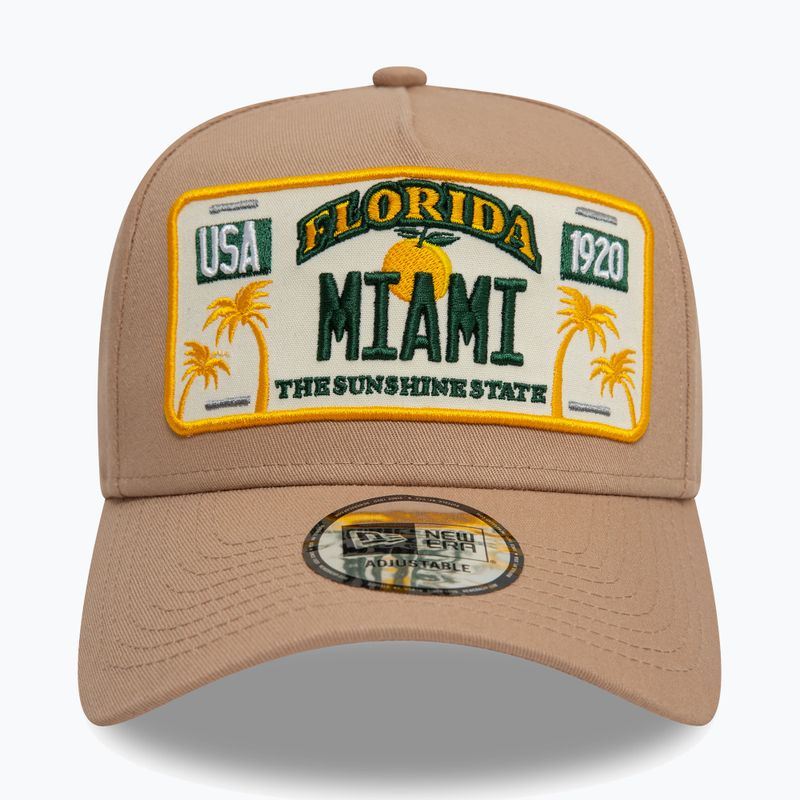 New Era License Plate Eframe med бежова бейзболна шапка 2