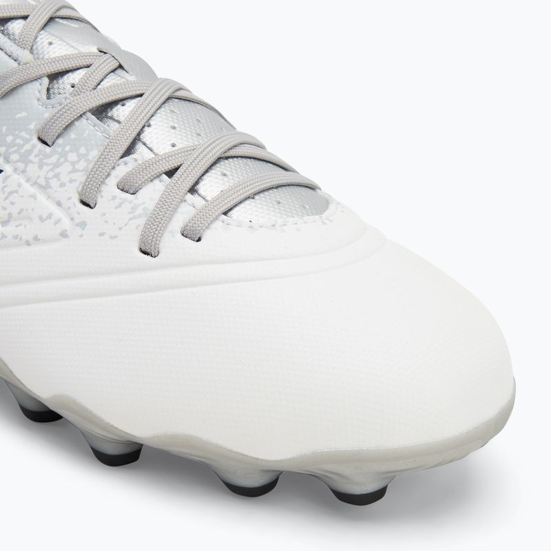 Детски футболни обувки SKECHERS Razor 1.5 Youth Jr FG white/silver 7