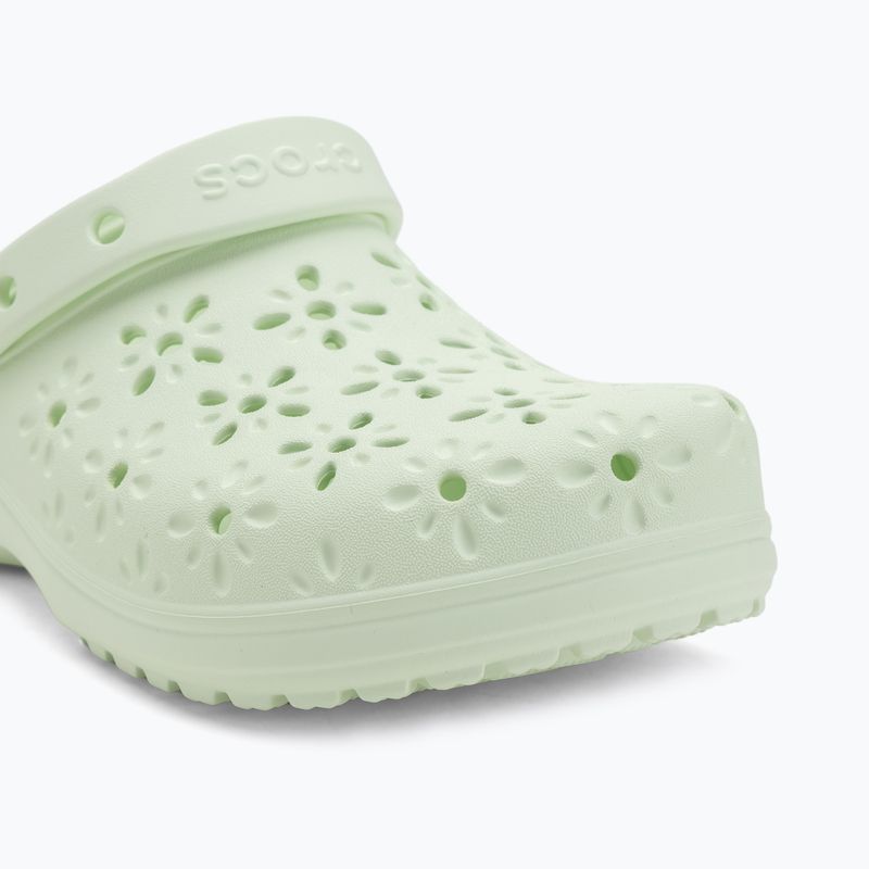 Crocs Classic Floral Cutout Clog джапанки с нефритена окраска 8