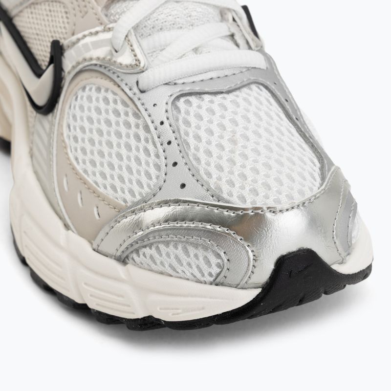 Дамски обувки Nike V5 RNR summit white/sail/black/light orewood brown 7
