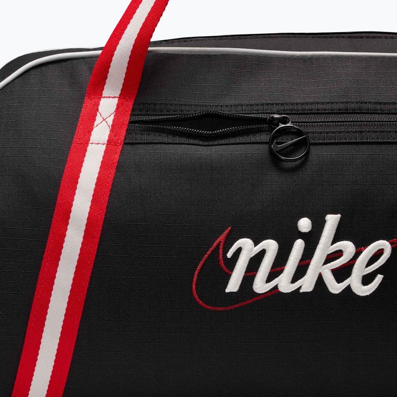 Дамска спортна чанта Nike Gym Club Retro 24 l black/university red/sail 7