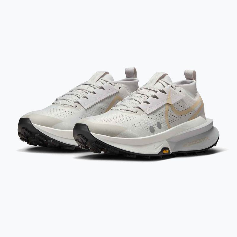 Дамски обувки за бягане Nike Zegama 2 vast grey/sanddrift/summit white/black 3