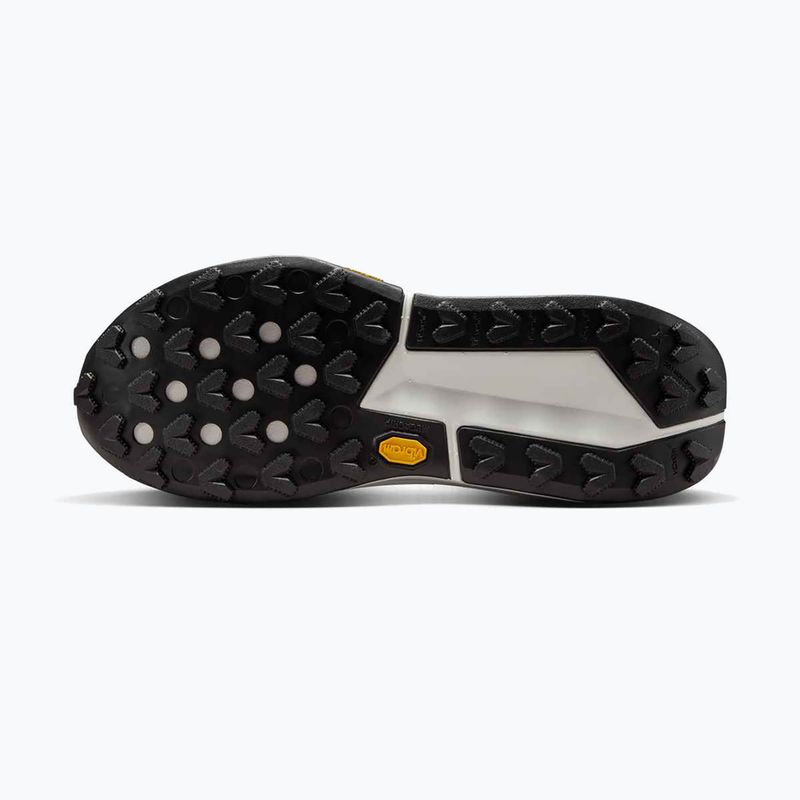 Дамски обувки за бягане Nike Zegama 2 vast grey/sanddrift/summit white/black 5