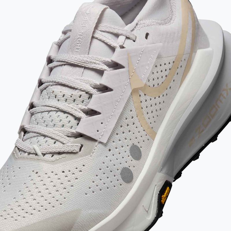 Дамски обувки за бягане Nike Zegama 2 vast grey/sanddrift/summit white/black 9