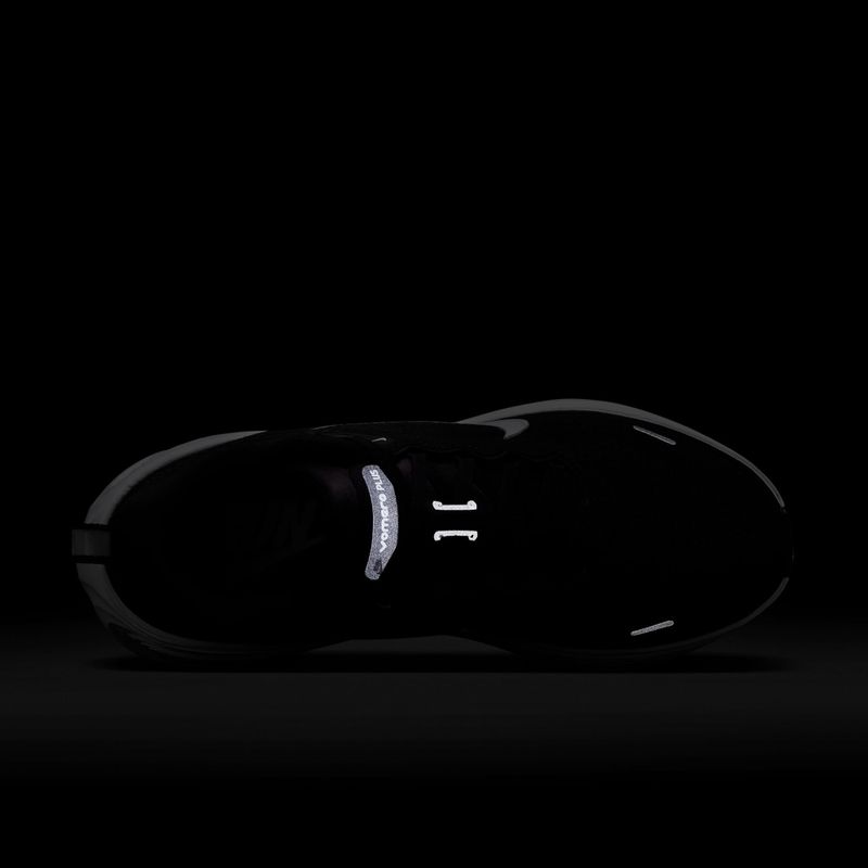 Дамски обувки за бягане Nike Vomero Plus black/cool grey/metallic dark grey/white 15