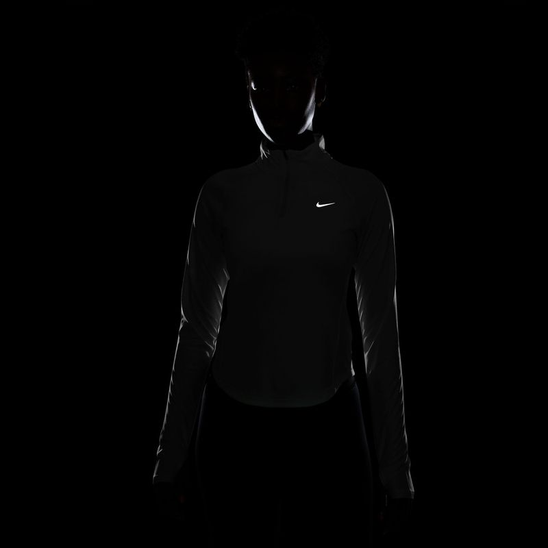 Дамски суитшърт за бягане Nike Tempo Swoosh Run Dri-Fit 1/4-Zip white/black 6