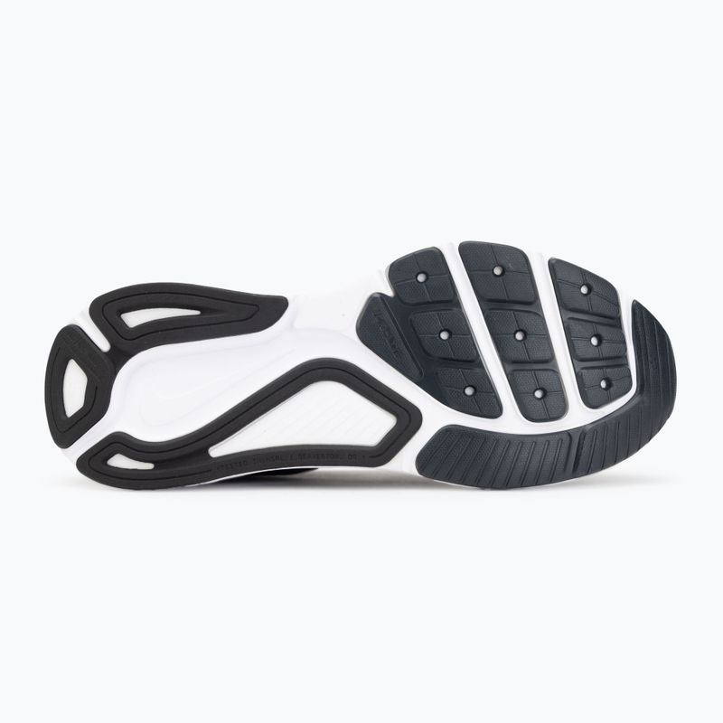 Дамски обувки за бягане Nike Structure 26 black/cool grey/metallic silver/white 4