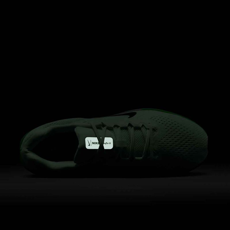 Мъжки обувки за бягане Nike Winflo 11 barely green / black / green strike 8