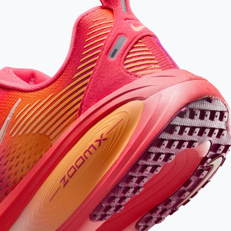 Дамски маратонки за бягане Nike Vomero 18 SE ember glow/sweet beet/marrakesh/washed coral 8