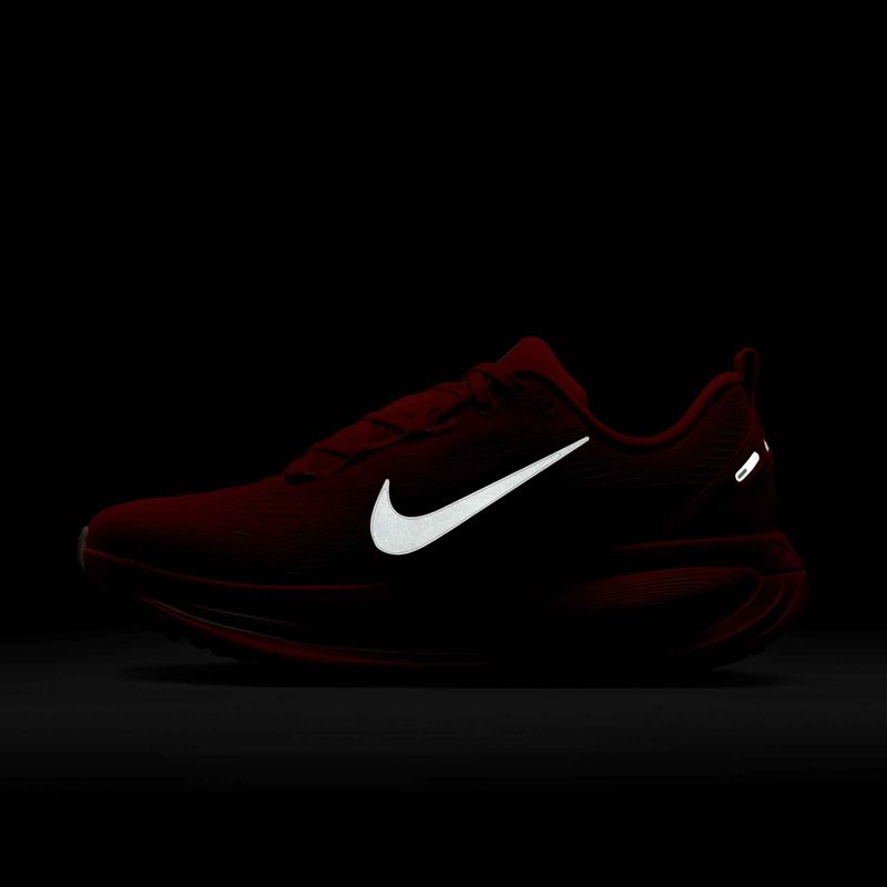 Дамски маратонки за бягане Nike Vomero 18 bright crimson/hyper pink/pink foam/white 11