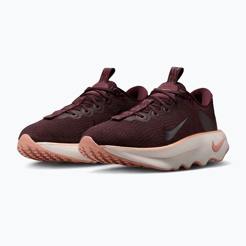 Дамски обувки Nike Motiva burgundy crush/red sepia/silt red/burgundy crush 3