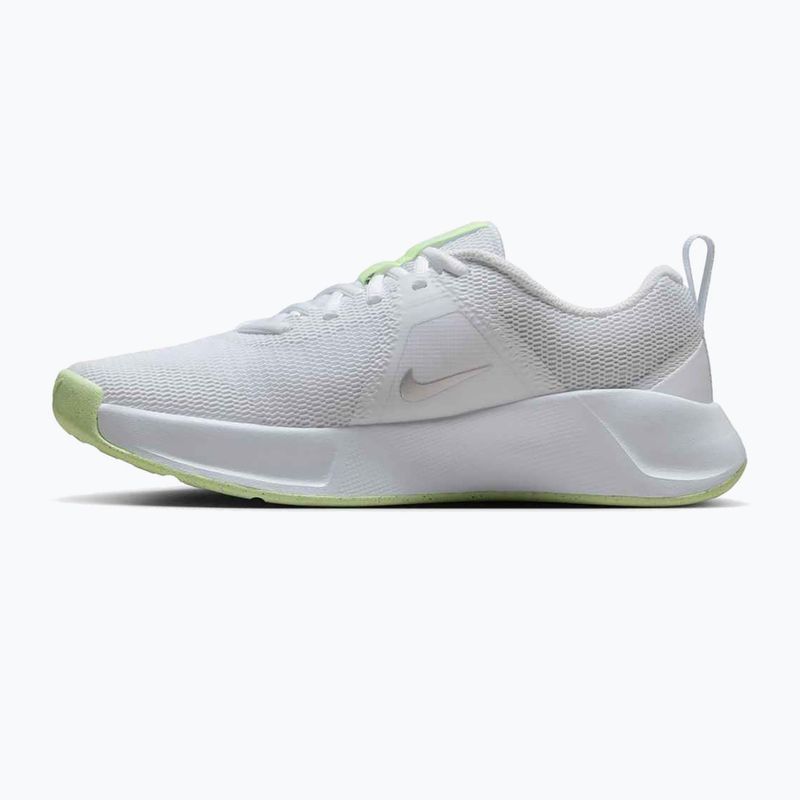 Дамски обувки за тренировка Nike MC Trainer 3 white/metallic silver/barely volt 2