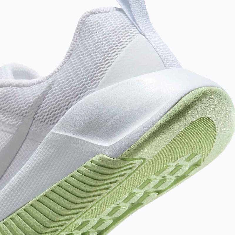 Дамски обувки за тренировка Nike MC Trainer 3 white/metallic silver/barely volt 9