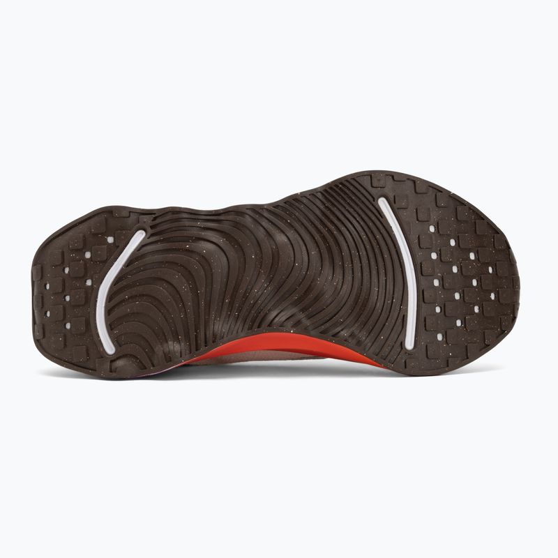 Дамски обувки за тренировка Nike Motiva SE pearl white/pale ivory/vivid purple/mtl gold grain 4