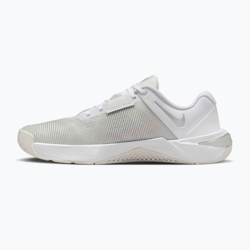 Дамски тренировъчни обувки Nike Metcon 10 white/platinum tint/metallic silver 9