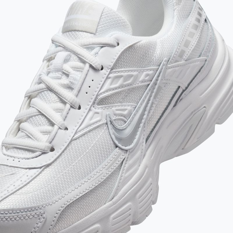 Дамски обувки Nike Initiator white/photon dust/metallic silver 15