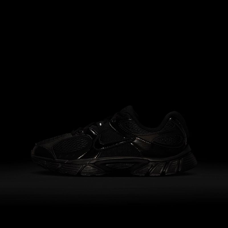 Обувки Nike V5 RNR black/anthracite/black 8