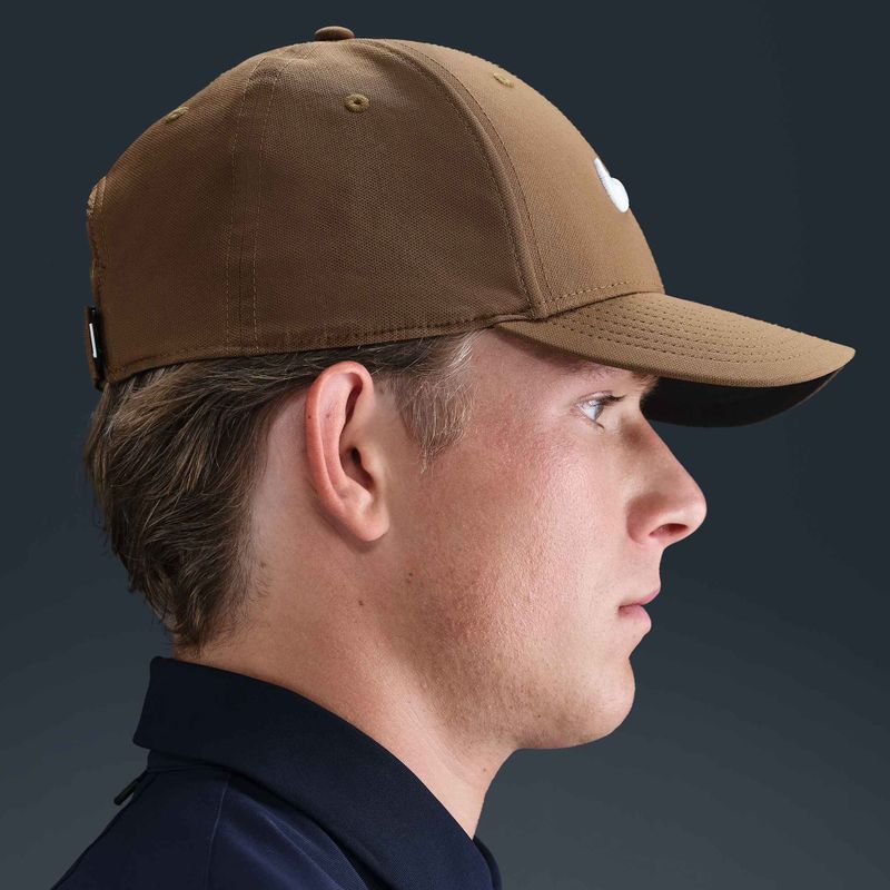 Шапка с козирка Nike Dri-FIT Club mosswood brown/white 8