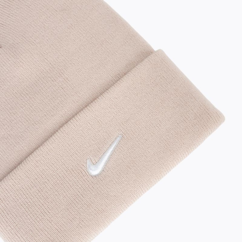 Зимна шапка Nike Peak Swoosh Beanie slit red/white 3