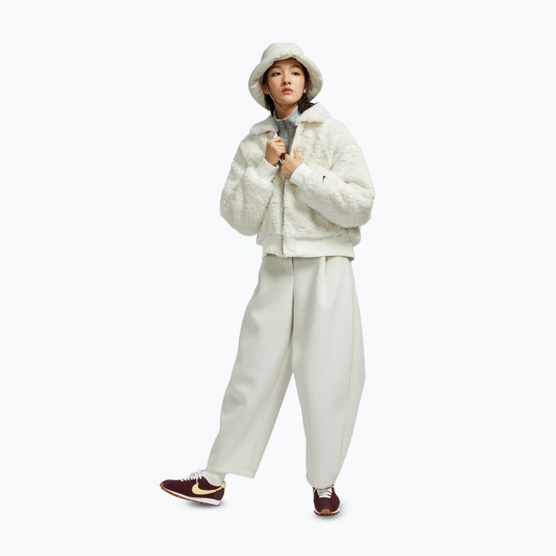 Шапка с периферия Nike Apex Puffle light bone/light bone 11