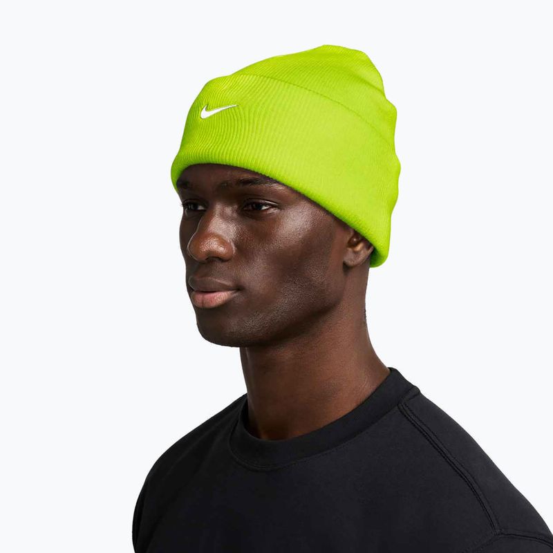 Мъжка зимна шапка Nike Peak Swoosh Beanie cyber/white 3