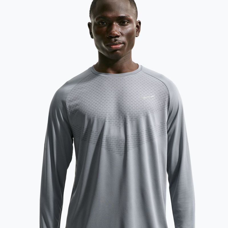 Мъжка блуза за бягане с дълъг ръкав Nike Stride Dri-Fit ADV Smoke Grey 4