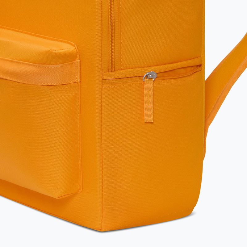 Градска раница Nike Heritage 25 l university gold/university gold/white 6