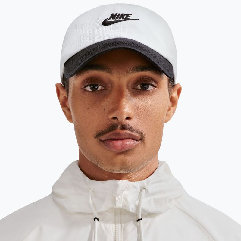 Шапка с козирка Nike Club Unstructured Futura Wash white/black/black 3