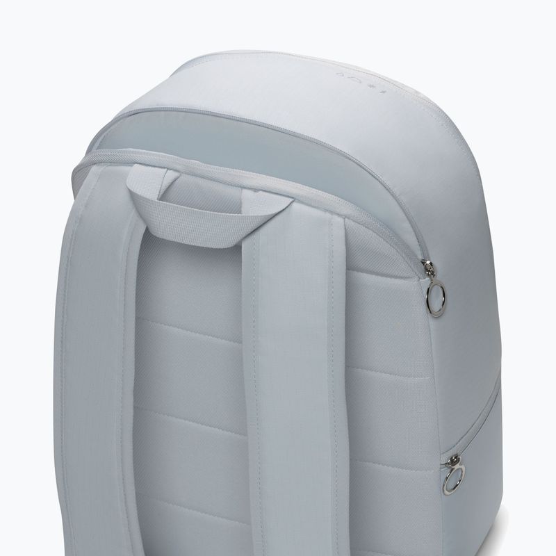 Градска раница Nike Heritage 23 l pure platinum/metallic silver 5