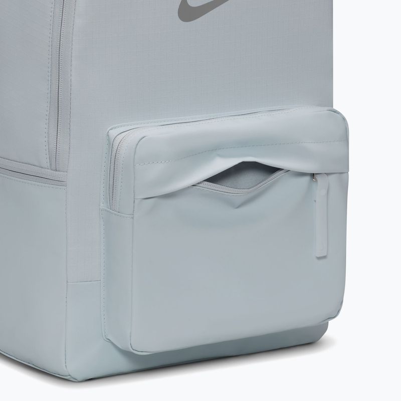 Градска раница Nike Heritage 23 l pure platinum/metallic silver 8