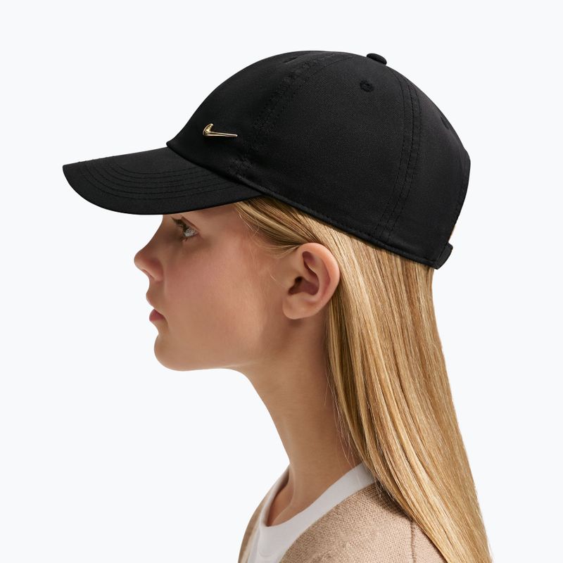 Детска шапка с козирка Nike Dri-FIT Club black/flt gold 4