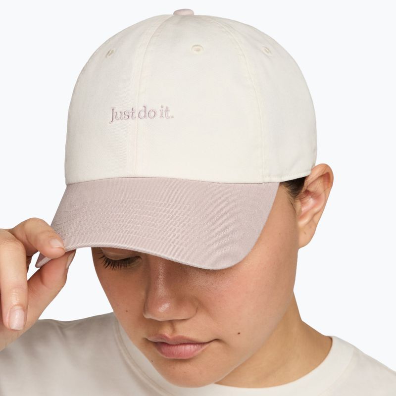 Шапка с козирка Nike Club Unstructured JDI sail/particle rose/particle rose 8