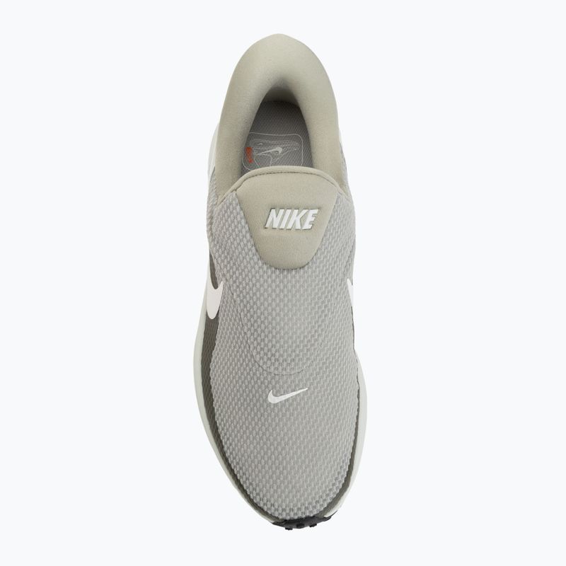 Мъжки обувки за бягане Nike Revolution 8 EasyOn spruce fog/cargo khaki/spruce aura/sail 5