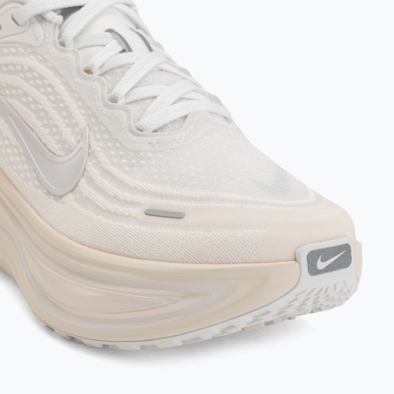 Дамски обувки за бягане Nike Vomero Plus ESS summit white/phantom/pure platinum/chalk 7