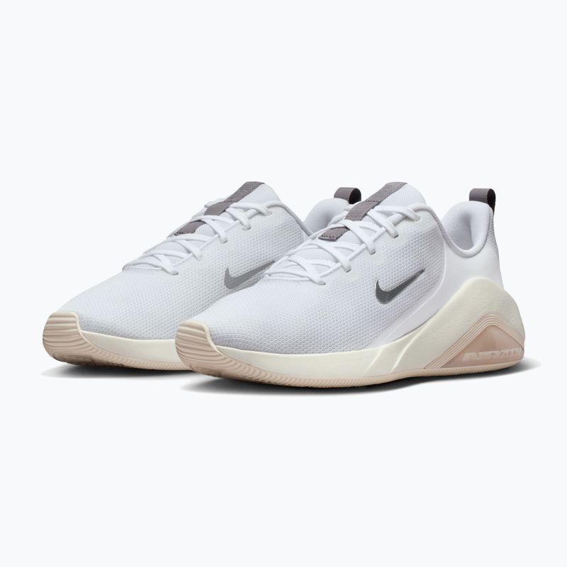 Дамски обувки за тренировка Nike Bella 7 white/sail/pencil point/multi-colour 3
