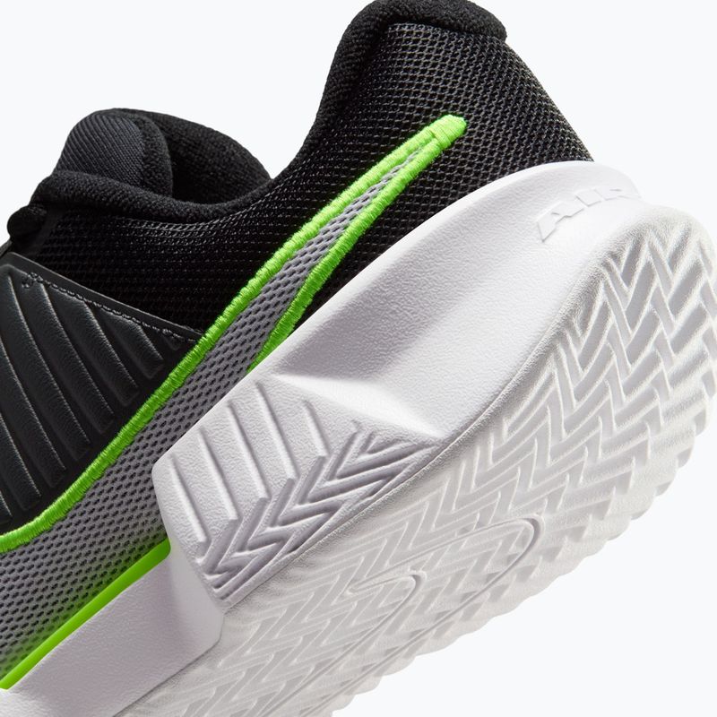 Дамски обувки за тенис Nike GP Challenge Pro black/anthracite/volt/white 8
