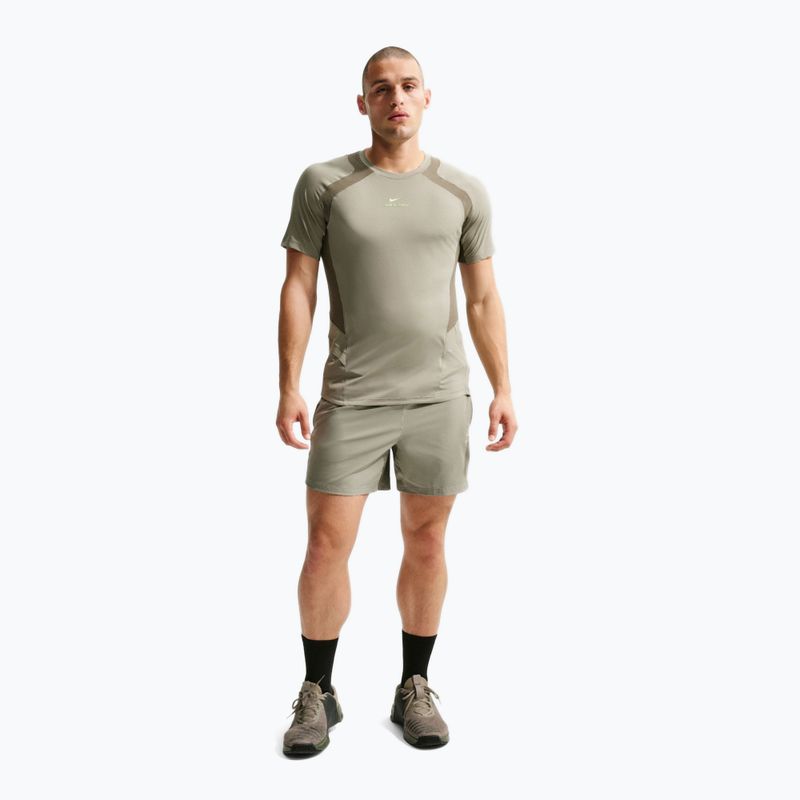 Мъжка тениска за тренировка Nike Pro Training Dri-Fit light army/medium olive/light liquid lime 2