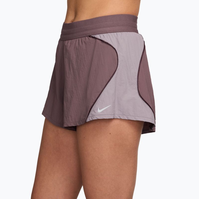 Дамски шорти Nike Swift UV Repel High-Waisted tattoo/light violet ore 3