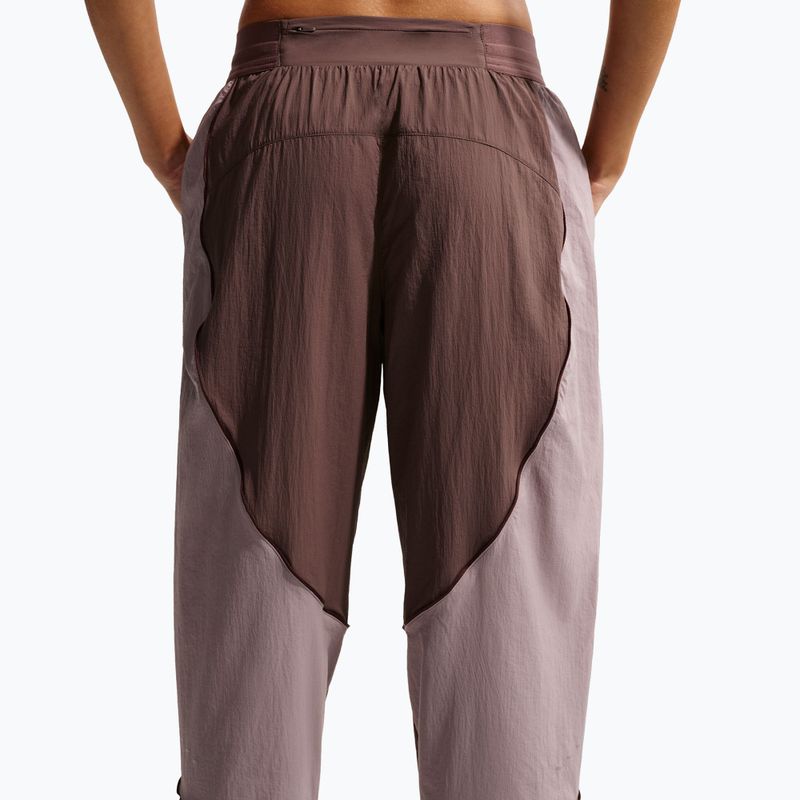 Дамски панталони за бягане Nike Swift UV Repel Mid-Rise tatoo/light violet ore 5