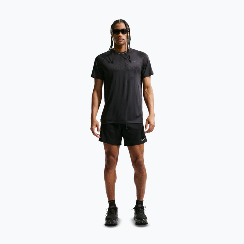 Мъжка тениска за бягане Nike Stride Dri-Fit ADV off noir/black 2