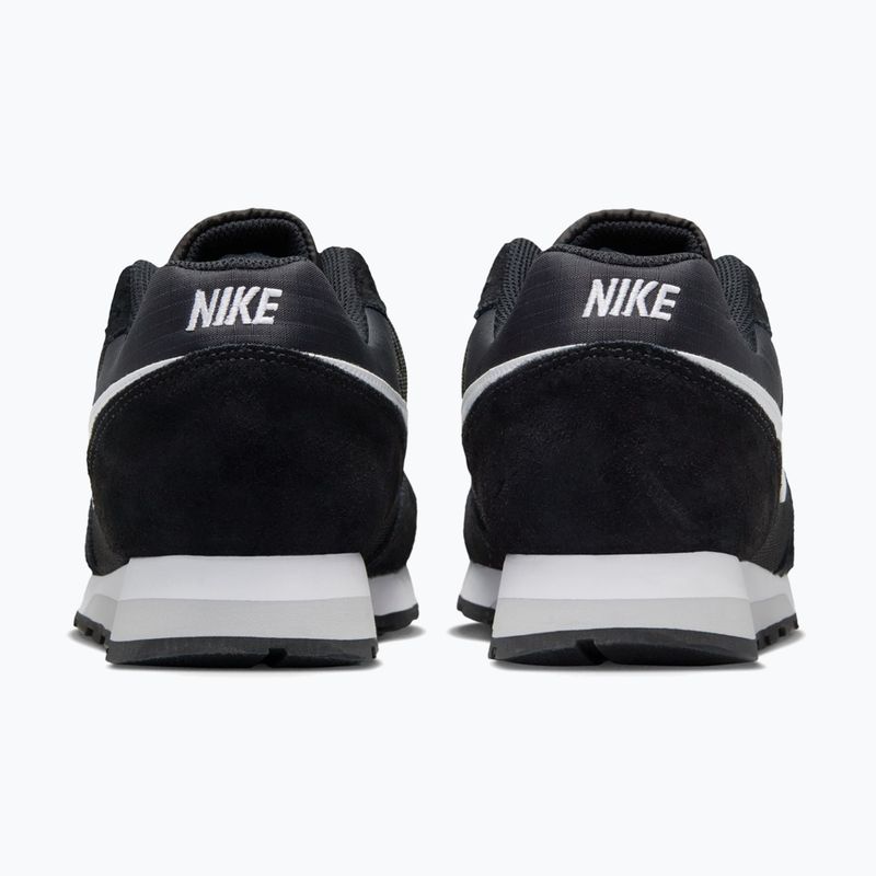 Дамски обувки Nike MD Runner 2 black/wolf grey/white 4