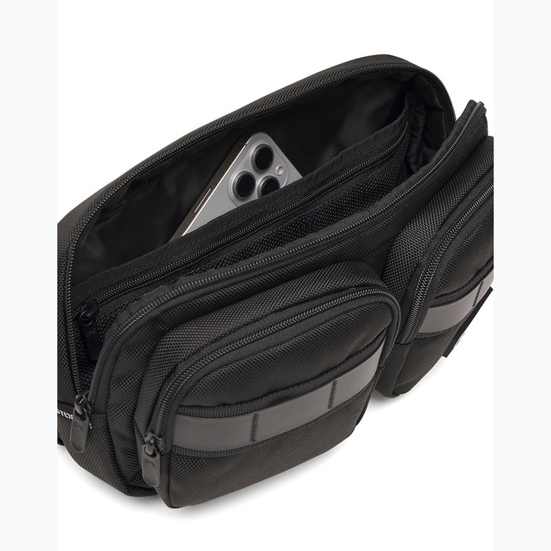 Чантичка  Under Armour Triumph Crossbody black/halo gray 3