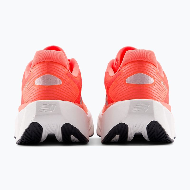Дамски маратонки за бягане New Balance FuelCell Rebel V5 4