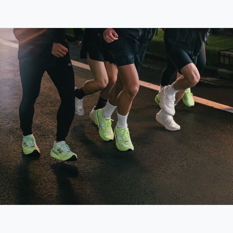 Дамски обувки за бягане New Balance FuelCell Rebel V5 9