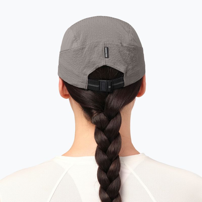 Шапка с козирка Salomon Sense Aero castor gray 5