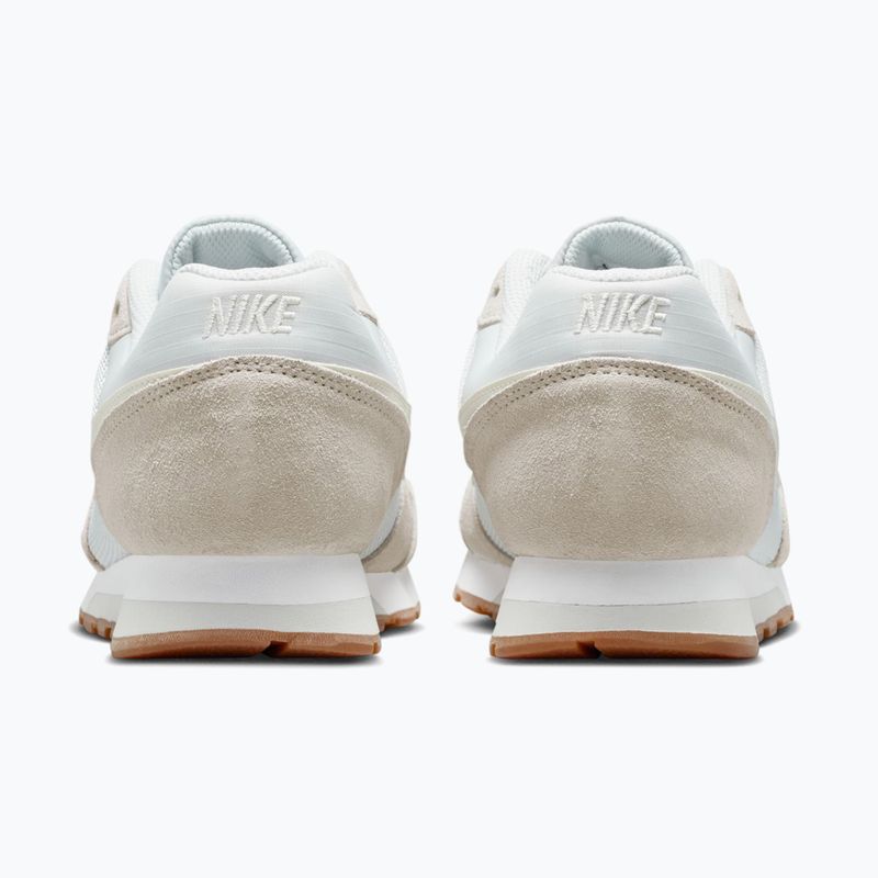 Дамски обувки Nike MD Runner 2 photon dust/white/gum med brown/sail 4